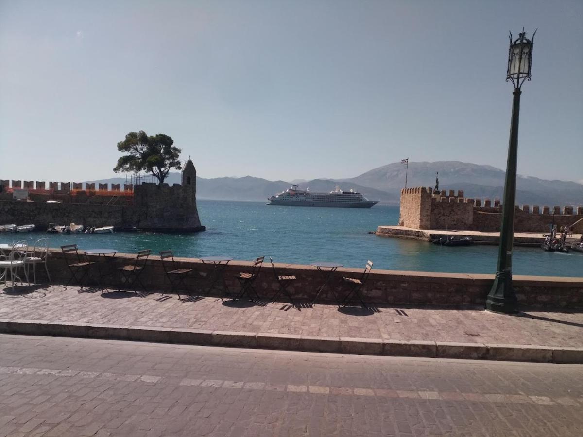 Nafpaktos Studio In Port Ιι ภายนอก รูปภาพ