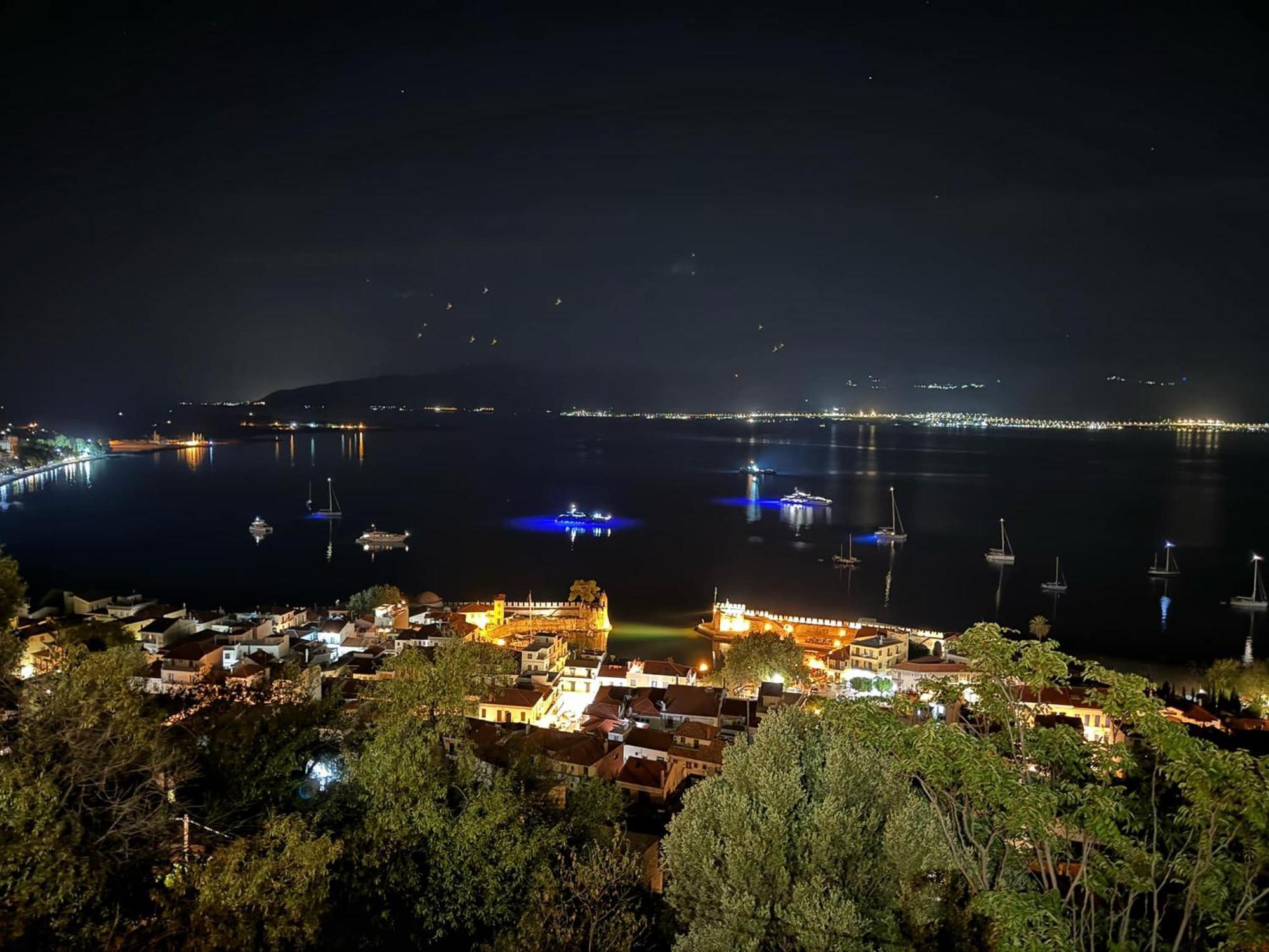 Nafpaktos Studio In Port Ιι ภายนอก รูปภาพ